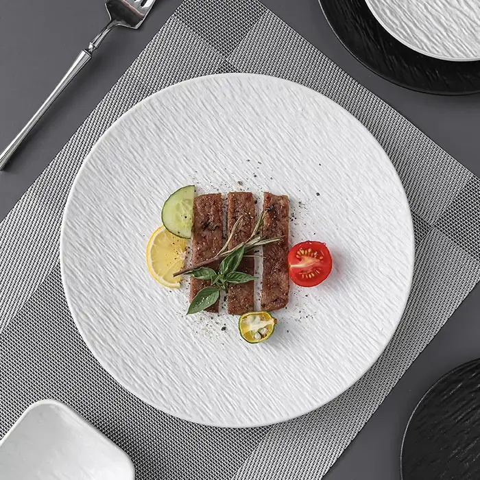 Plat noir assiette en céramique disque blanc vaisselle de restaurant occidental Barbecue