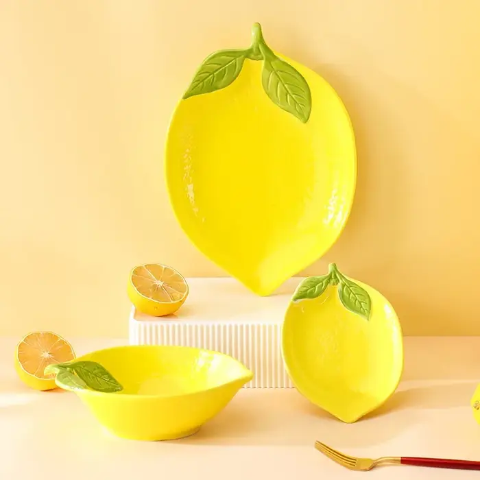 Assiette queplate en céramique en forme de citron de dessin animé