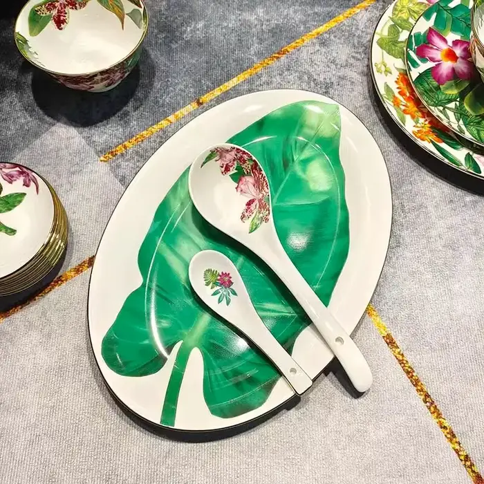 Assiette, bol à riz