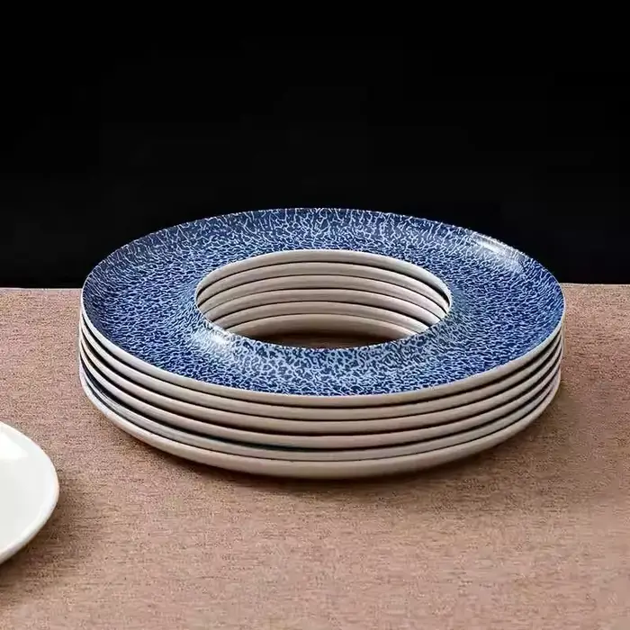 Assiette circulaire en céramique