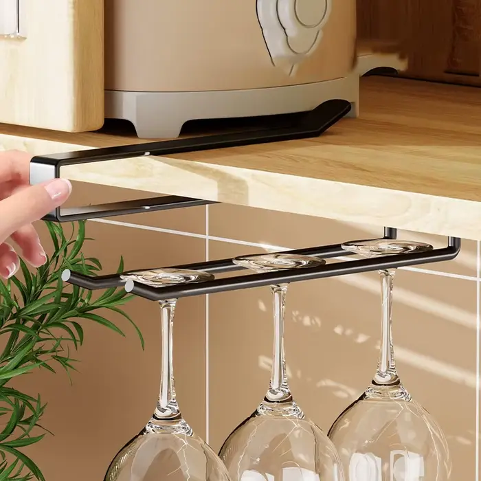 Support de rangement de cuisine sous l'armoire