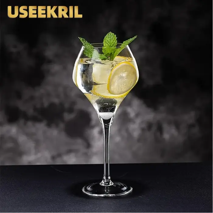 Verres à Cocktail Créatifs en Forme de Tulipe