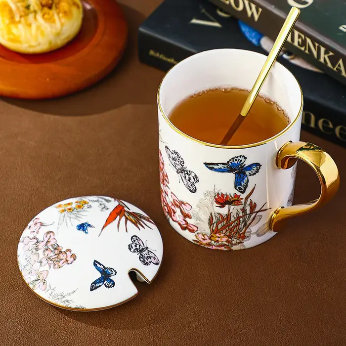 Tasse papillon bleu britannique