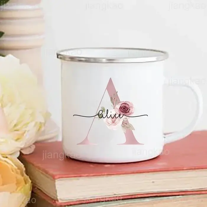 Tasse florale personnalisée avec nom initial