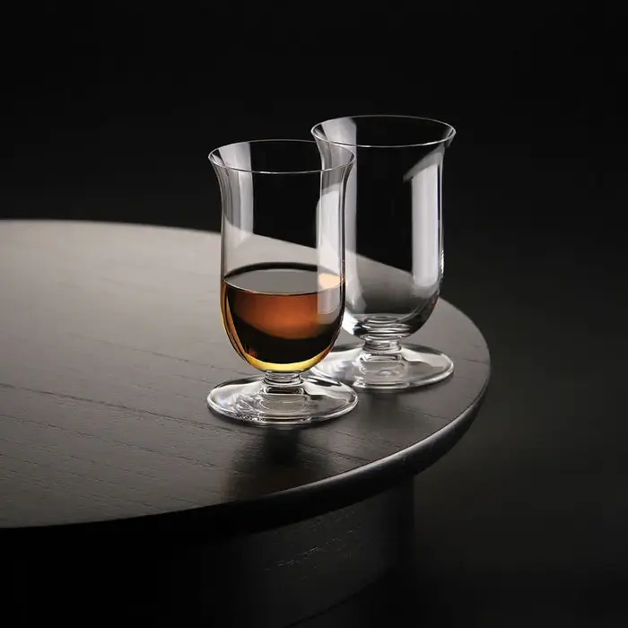 Gobelet à whisky à l'ancienne