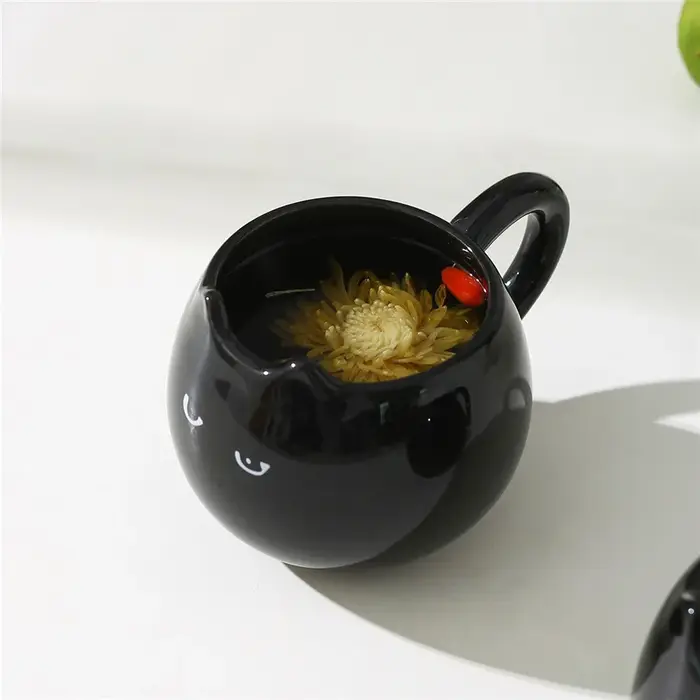 Tasse à café chaton noir