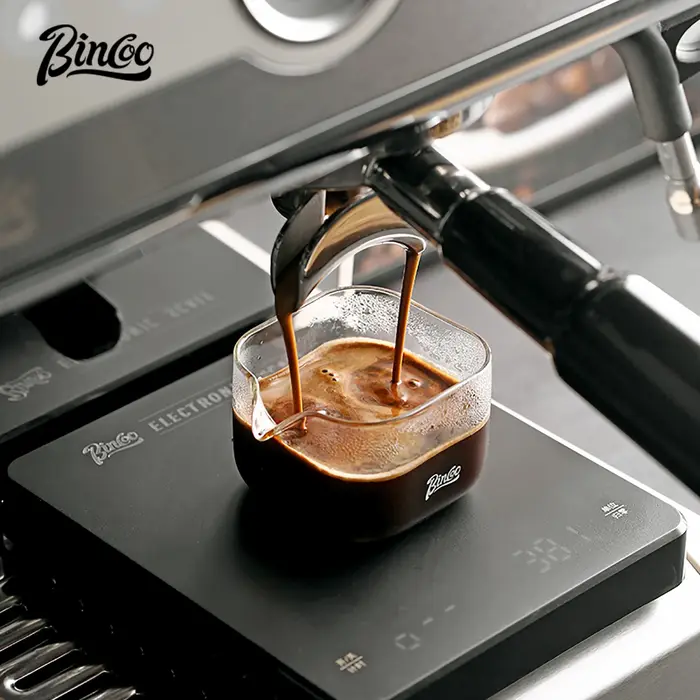 Verres à expresso transparents avec échelle