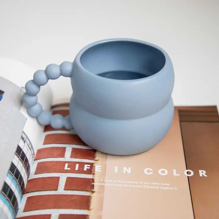 Tasse en céramique créative