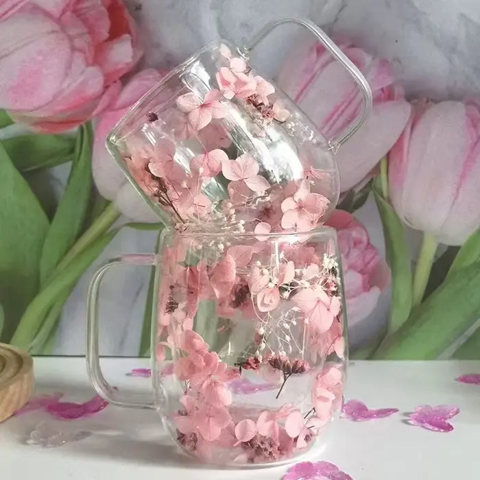 (PLUM) 1 tasse à café en verre à double paroi avec un véritable motif de fleurs à l'intérieur