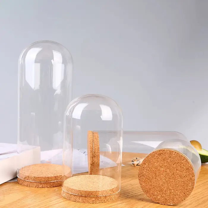 Dôme en verre, Base en bois