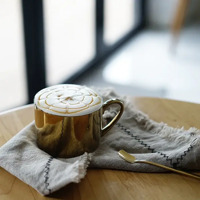 Ins – tasse à café en or plaqué argent