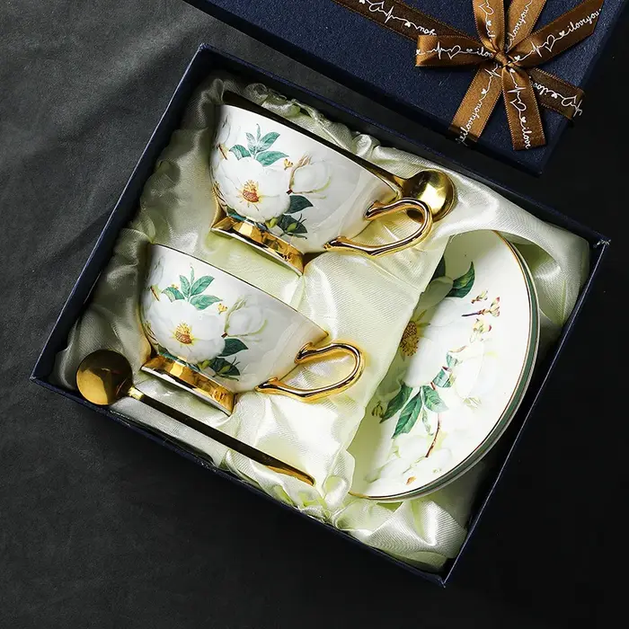 Tasse à café en porcelaine de style palais européen