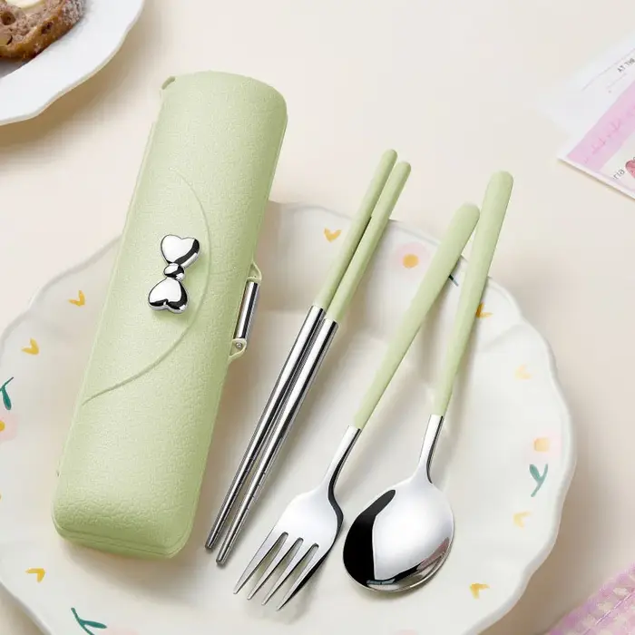 Ensemble de couverts en acier inoxydable 2 pièces avec boîte de rangement pour cuillères et baguettes
