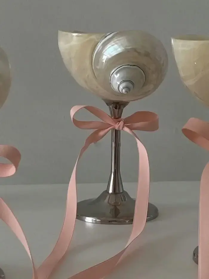 Verres à Champagne à pieds hauts sculptés à la main