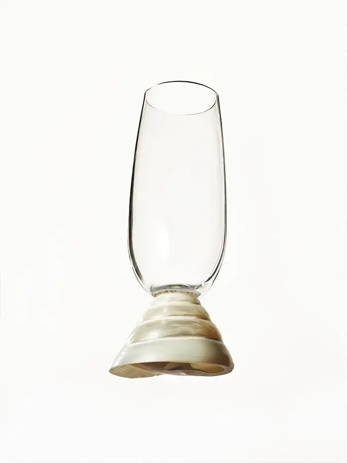 Tasse en verre en forme de coquille de conque naturelle