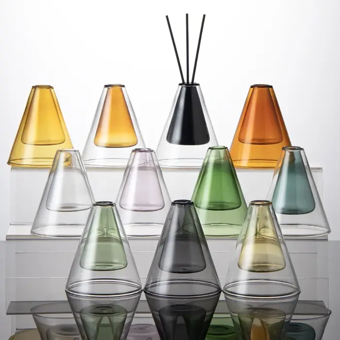 Bouteille en verre d'aromathérapie triangulaire Double couche