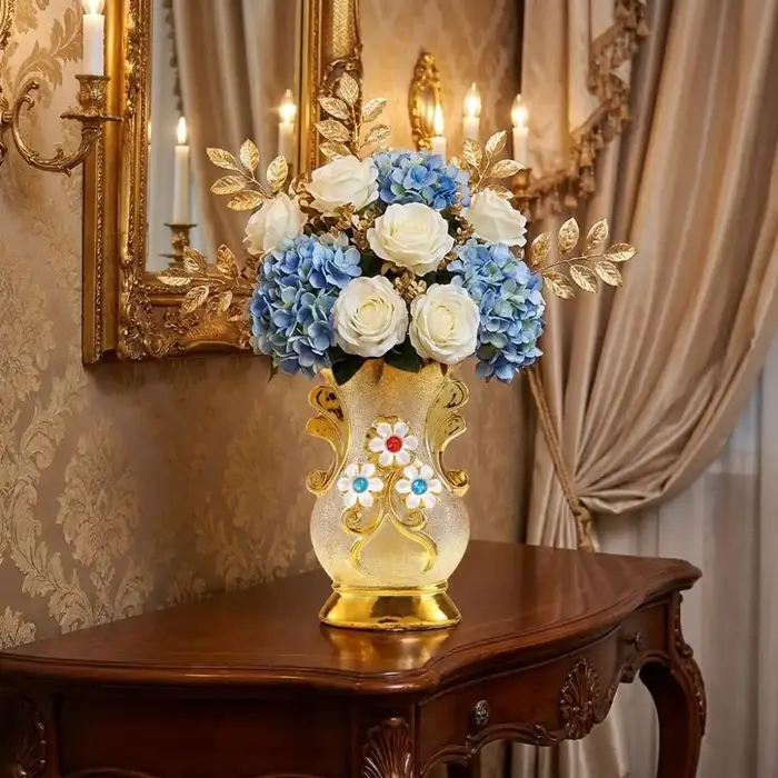 Vase en céramique doré givré