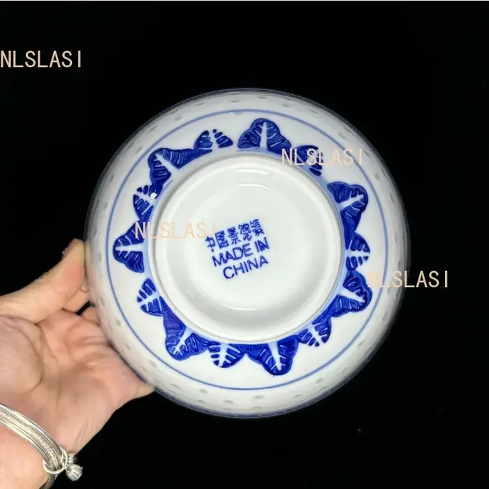 Filles à soupe ramen en porcelaine bleu et blanc
