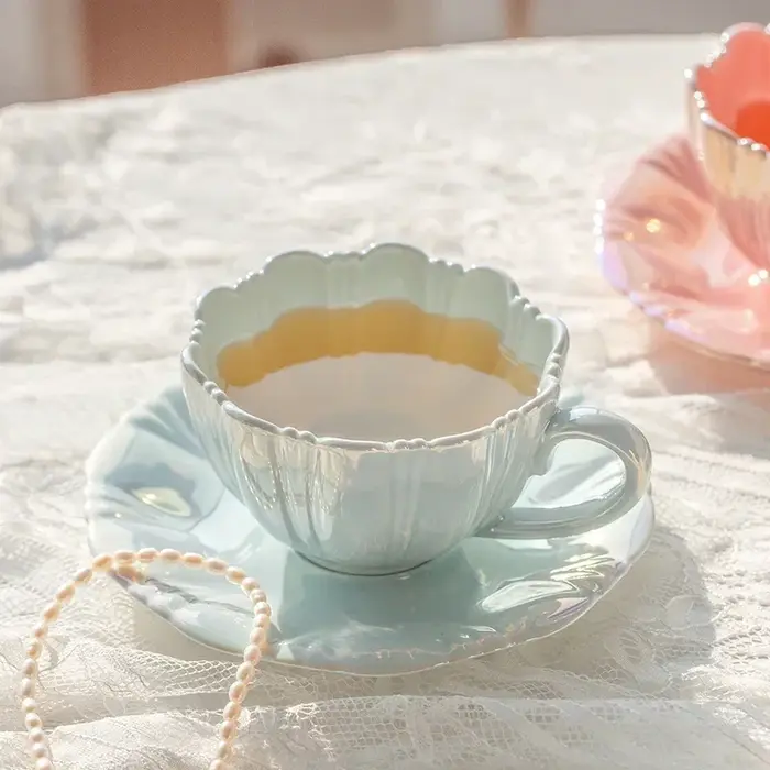 Tasse en céramique de pétale de perle
