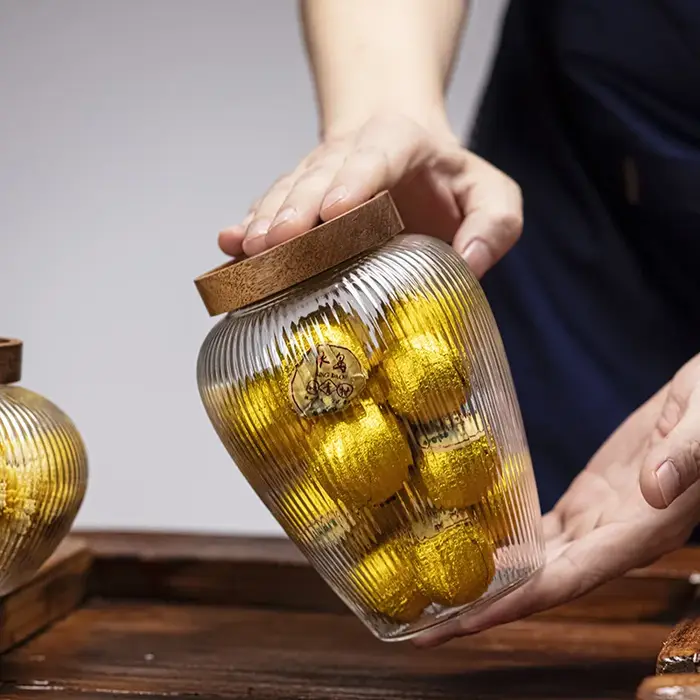 Bocal de rangement en verre avec couvercle en bois d'acacia