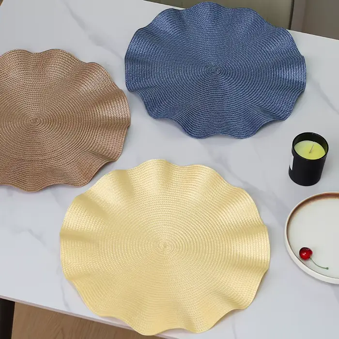 Set de 6 napperons ronds ondulés