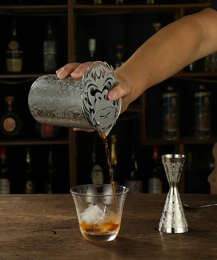 Verre à Cocktail Assad Gravé avec Motif Spirit
