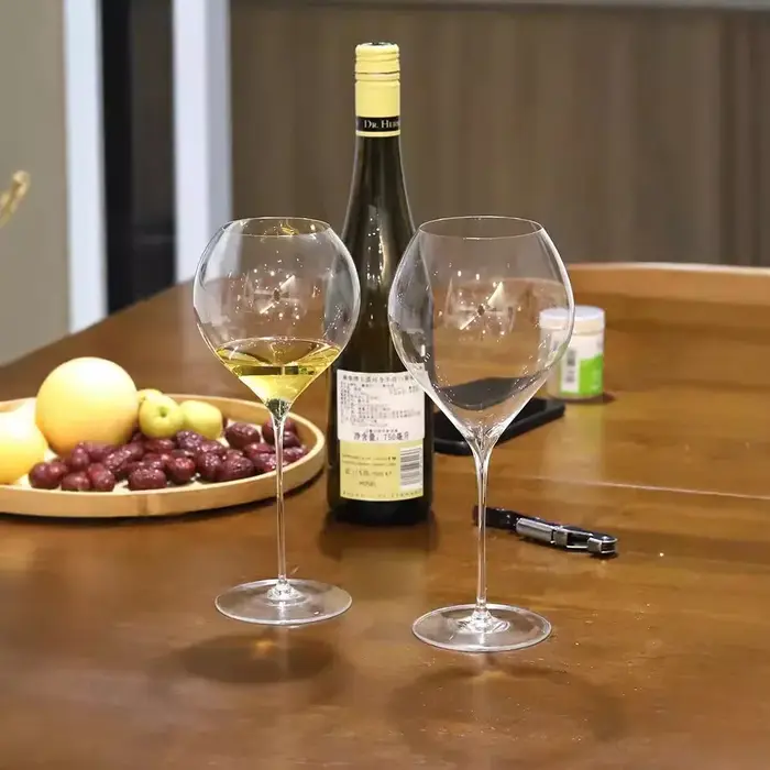 Grands verres à vin blancs fins de 550ml