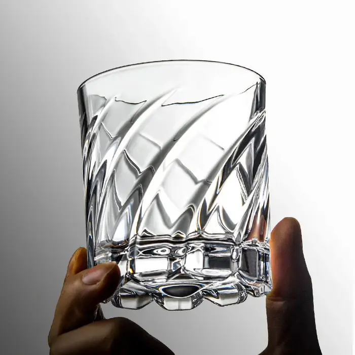 Verre à boire rond transparent pour whisky