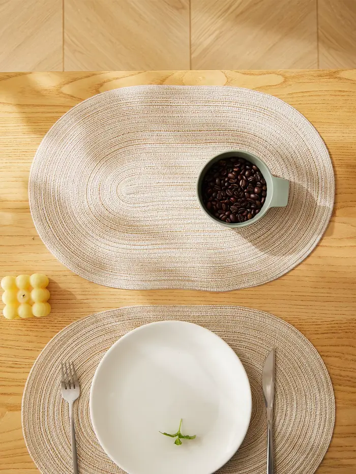 Ensemble de 4 sets de table ovales beiges
