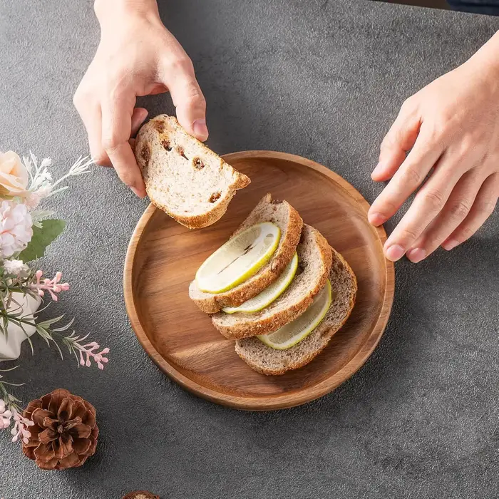 Assiettes à dîner en bois