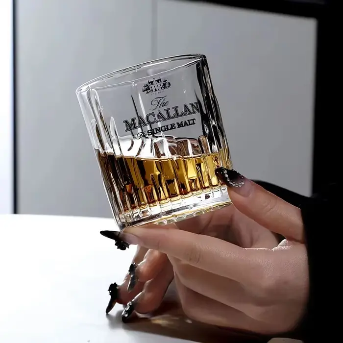 Collection privée Macallan verre cristal à facettes Der whiskybecher whisky roche