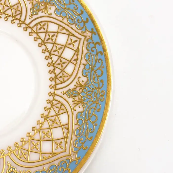 Ensemble de verres à thé turcs avec cuillère