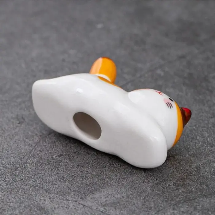 Porte-baguettes et ustensiles en céramique pour chat