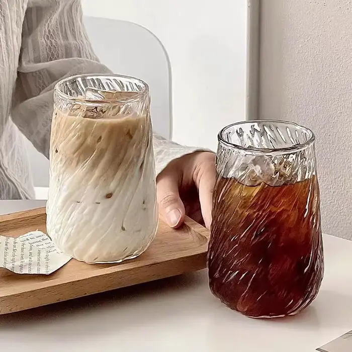 Tasse à café faite à la main avec Texture d'écorce d'arbre