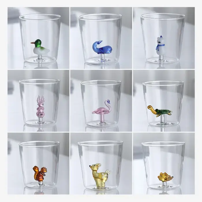 Tasse à café en relief d'animaux mignons