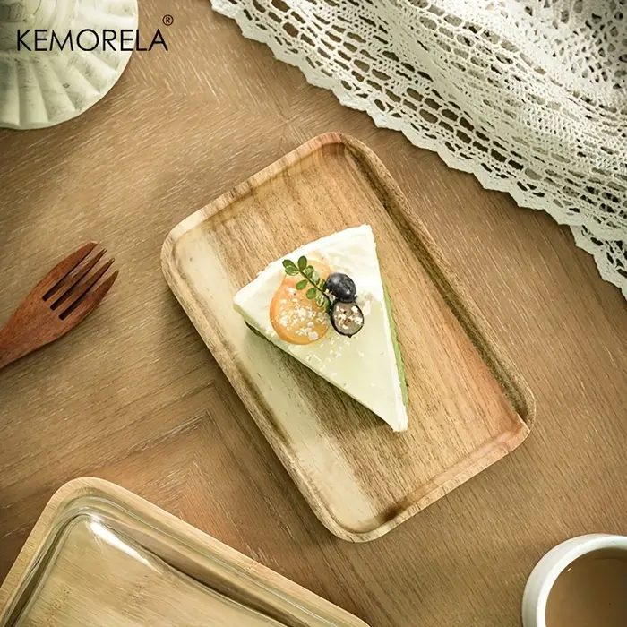 Assiette en bois pour gâteaux et desserts