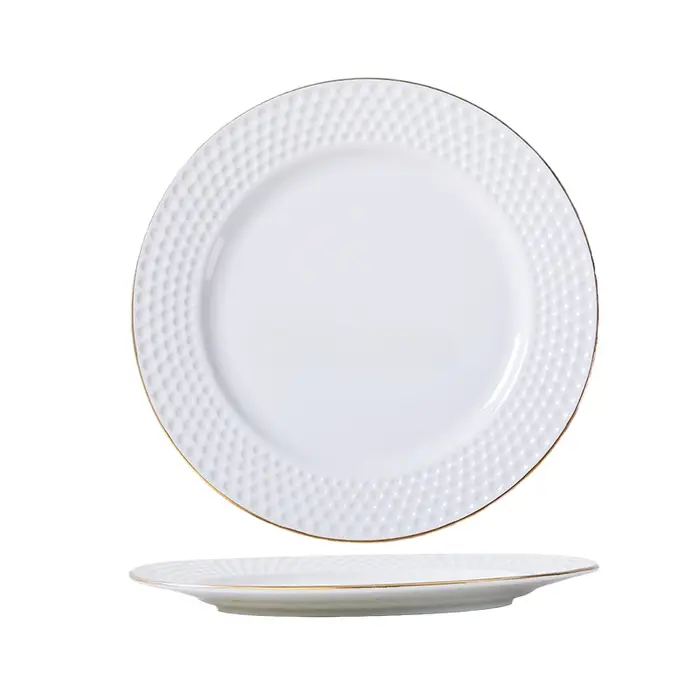 Assiette en céramique à bords dorés de style européen