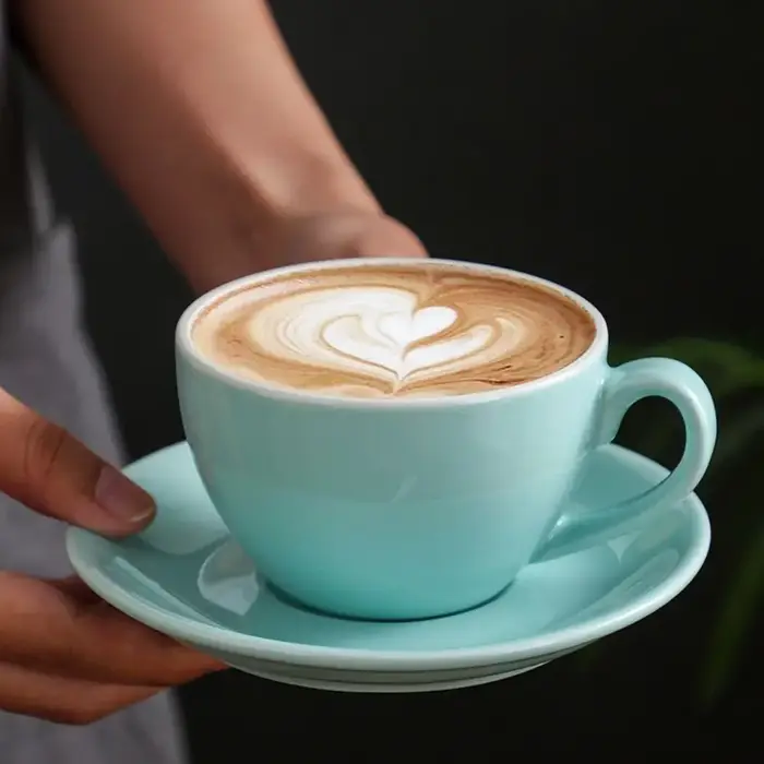 Tasse à café minimaliste en céramique de 220ml