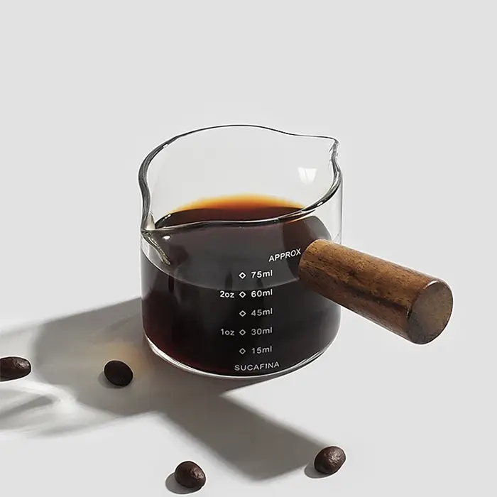 Tasse à expresso, verre à mesurer