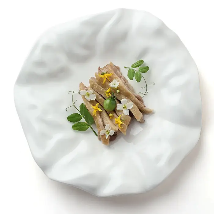 Assiette Occidentale en Céramique Blanche Irrégulière