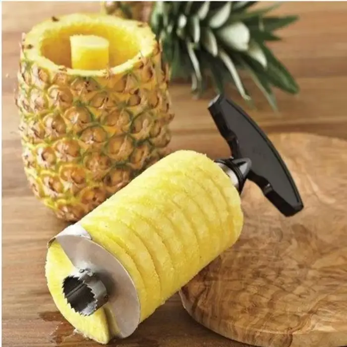 Trancheur d'ananas, éplucheur