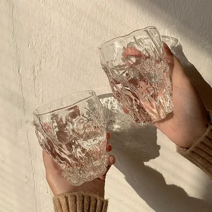 Tasse en verre texturé de style Ins