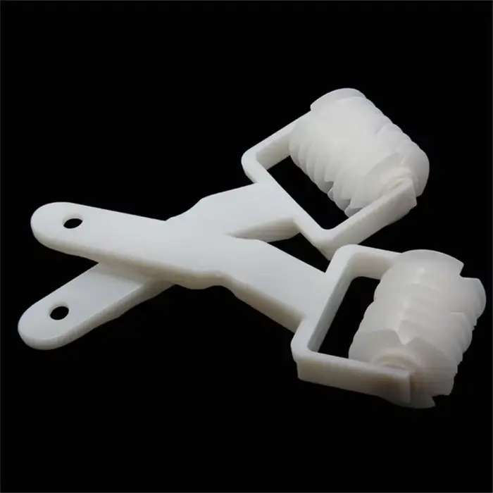 Coupeur de pizza en plastique Padramatiquement LatejRoller