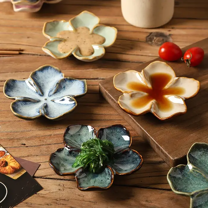 Plat artisanal en céramique Vintage