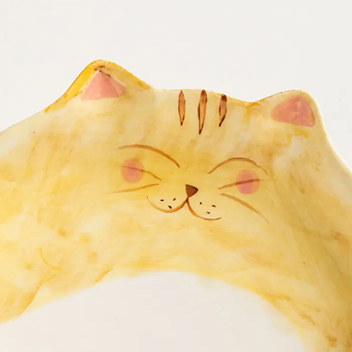 Assiette en céramique de petit chat