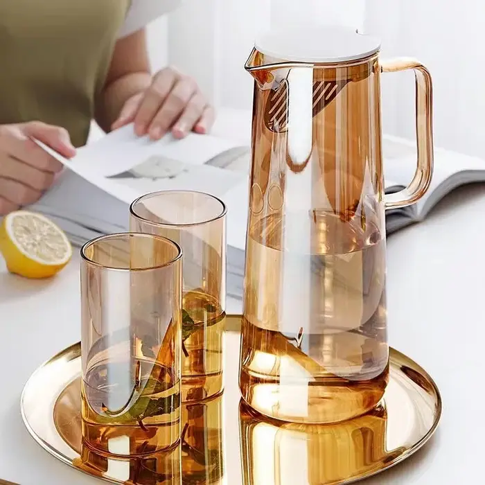 Pichet en verre de 1, 8 l avec couvercle