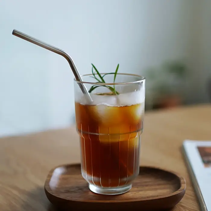Verre à café à rayures verticales