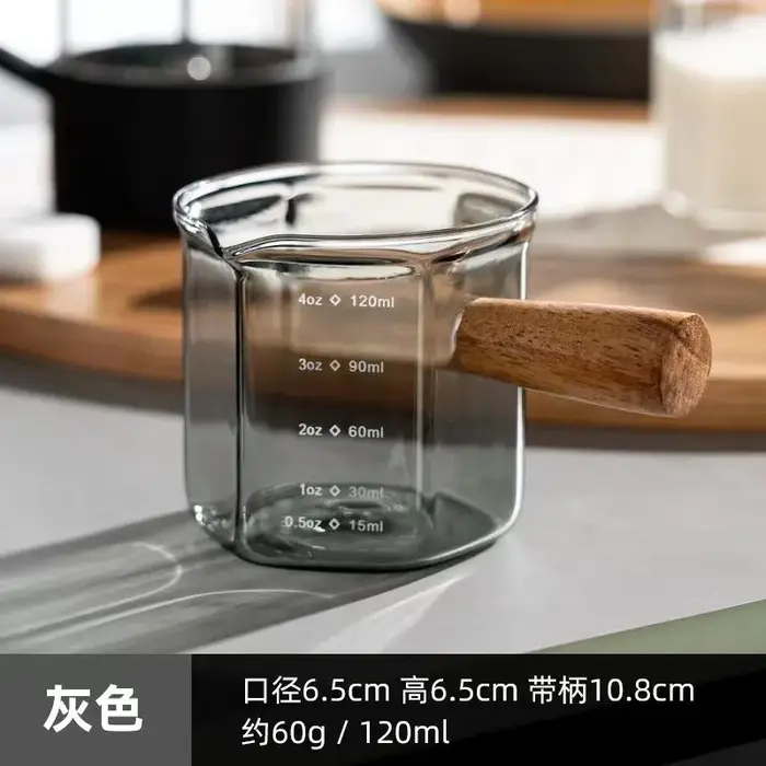 Tasse à mesurer expresso en verre avec manche en bois hexagonal de 120ml