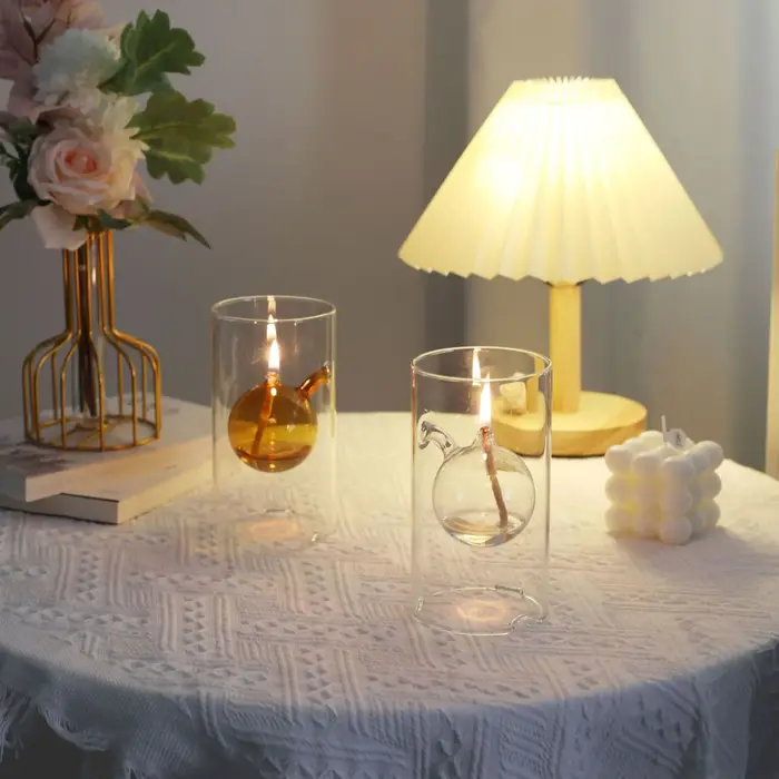 Lumière à huile en verre