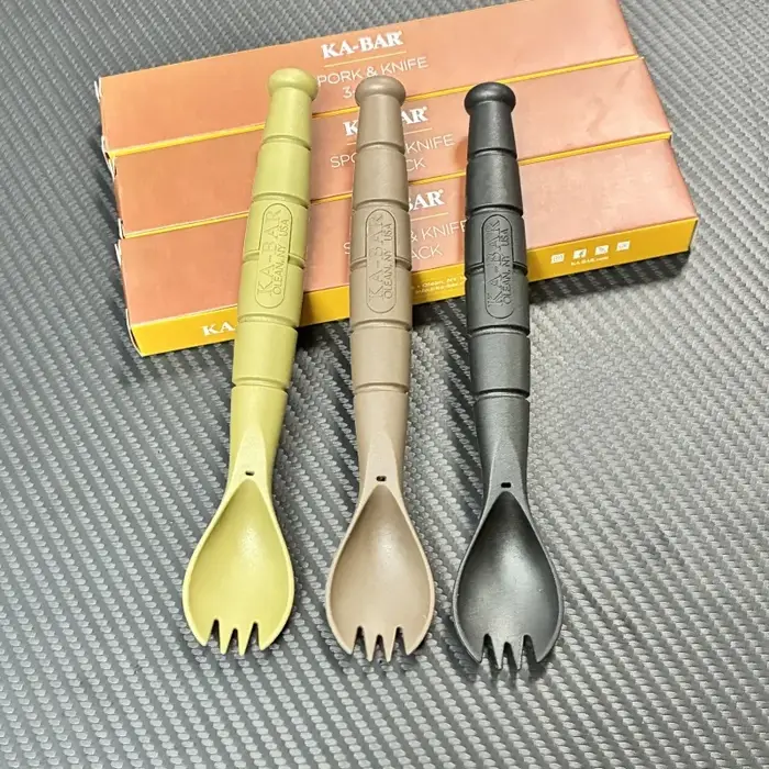 Mini ensemble de couverts tactiques EDC